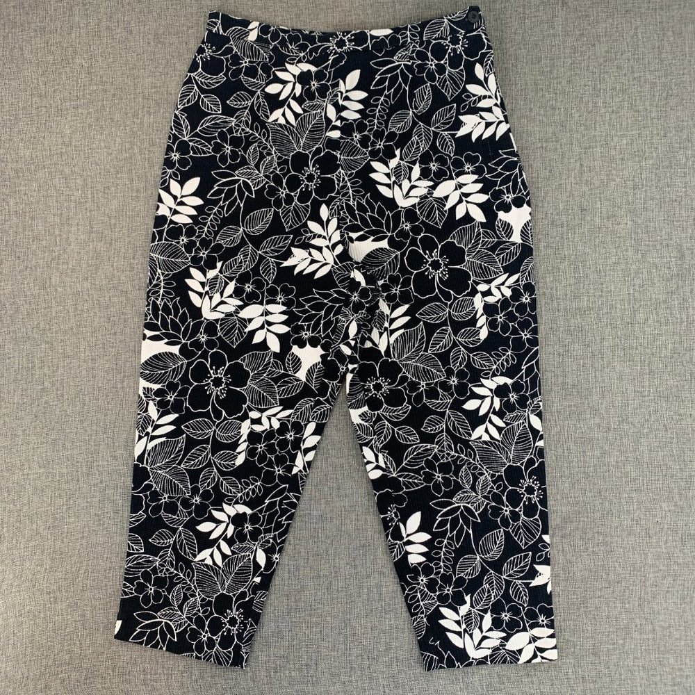 Women's Briggs‎ New York Floral Crop Pants Size 10 Cotton Spandex Knit Pants